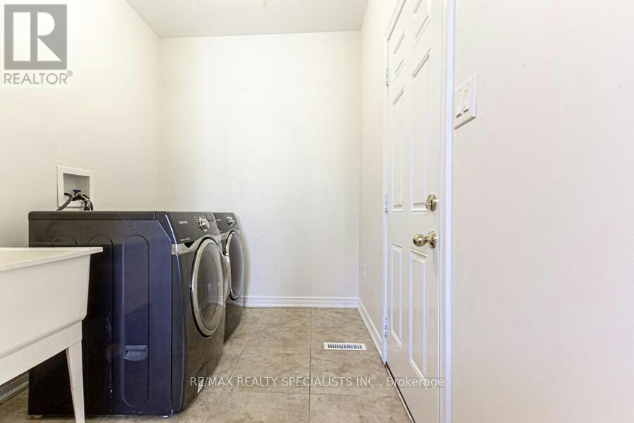183 Huddlestone Crescent, Milton, ON, L9T 8M9 - 36