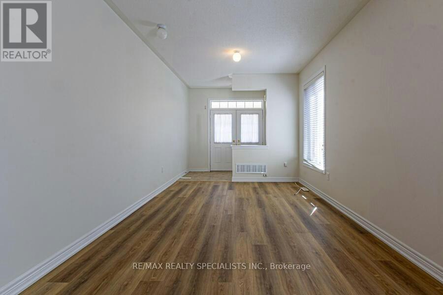 183 Huddlestone Crescent, Milton, ON, L9T 8M9 - 4