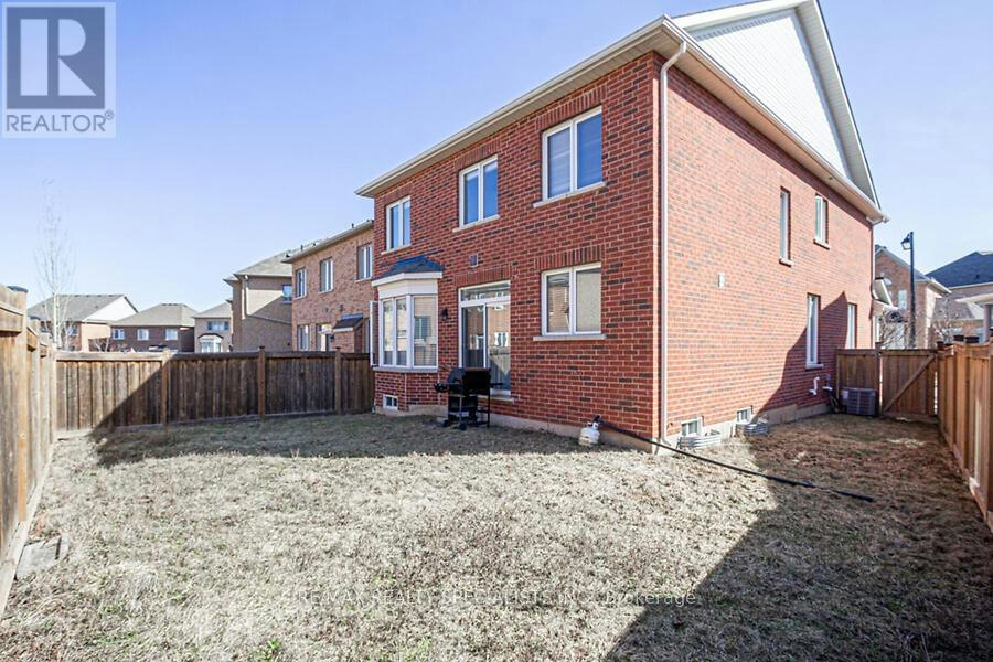 183 Huddlestone Crescent, Milton, ON, L9T 8M9 - 38