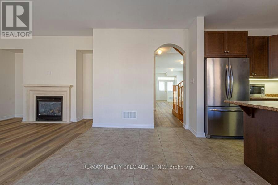 183 Huddlestone Crescent, Milton, ON, L9T 8M9 - 12