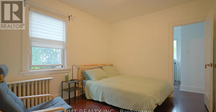 UPPER-2 Larkin Avenue, Toronto, ON, M6S 1L8 - 11