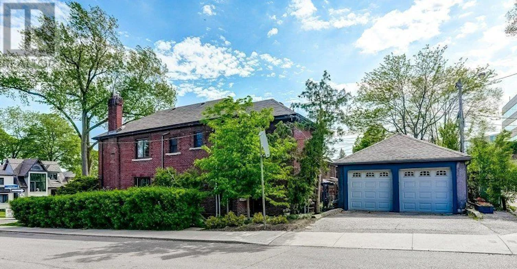 UPPER-2 Larkin Avenue, Toronto, ON, M6S 1L8 - 22
