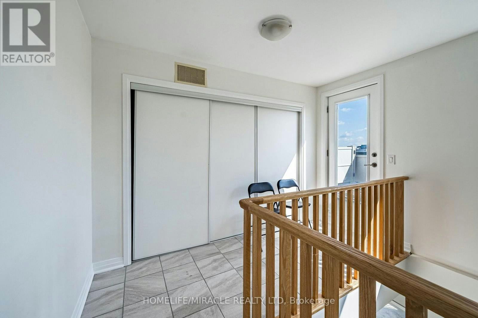 8-161 William Duncan Road, Toronto, ON, M3K 0B9 - 29