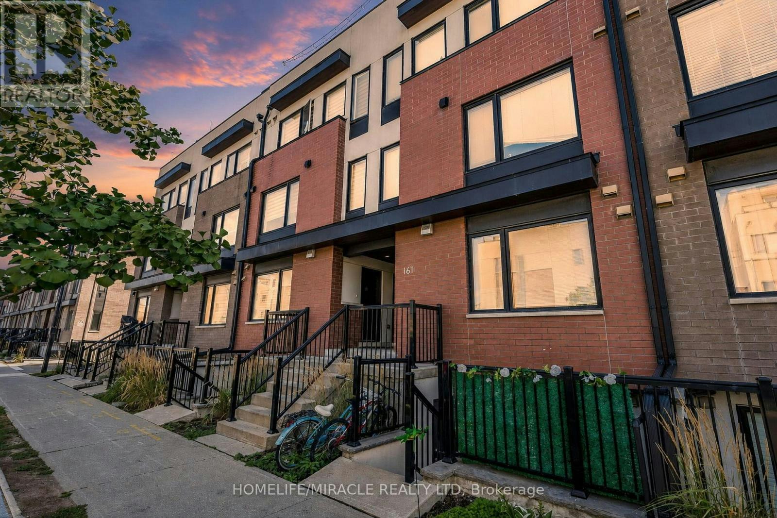 8-161 William Duncan Road, Toronto, ON, M3K 0B9 - 5