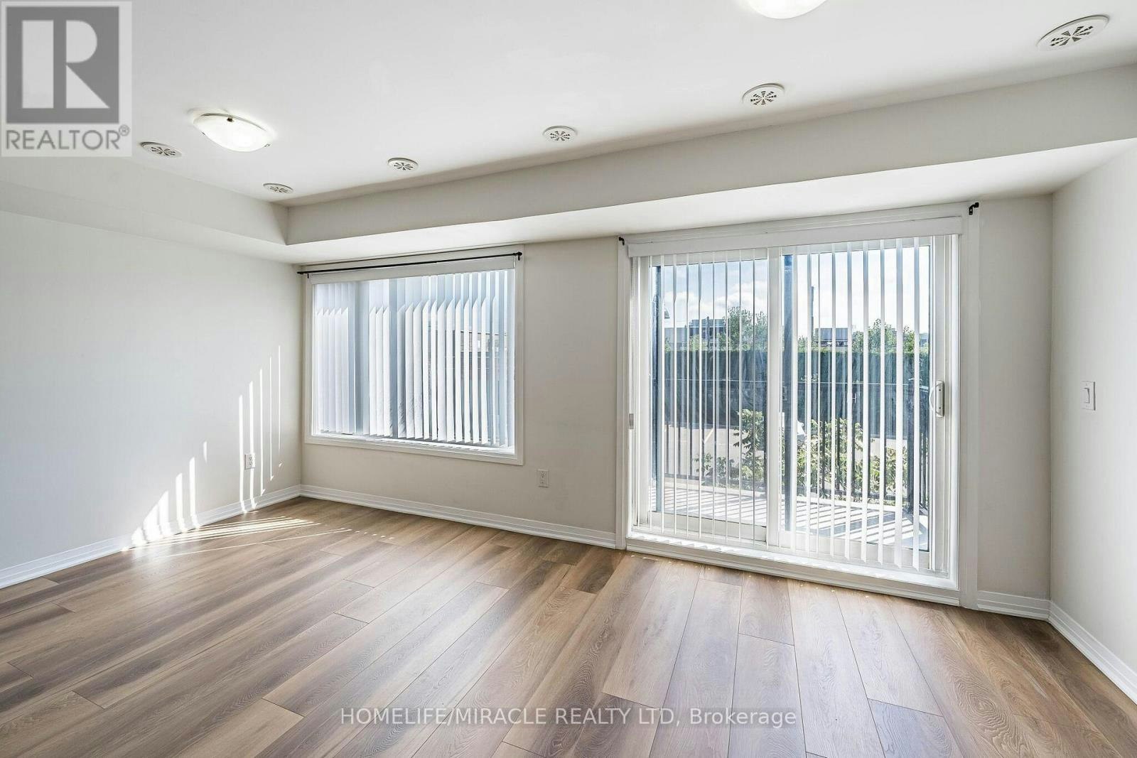 8-161 William Duncan Road, Toronto, ON, M3K 0B9 - 11
