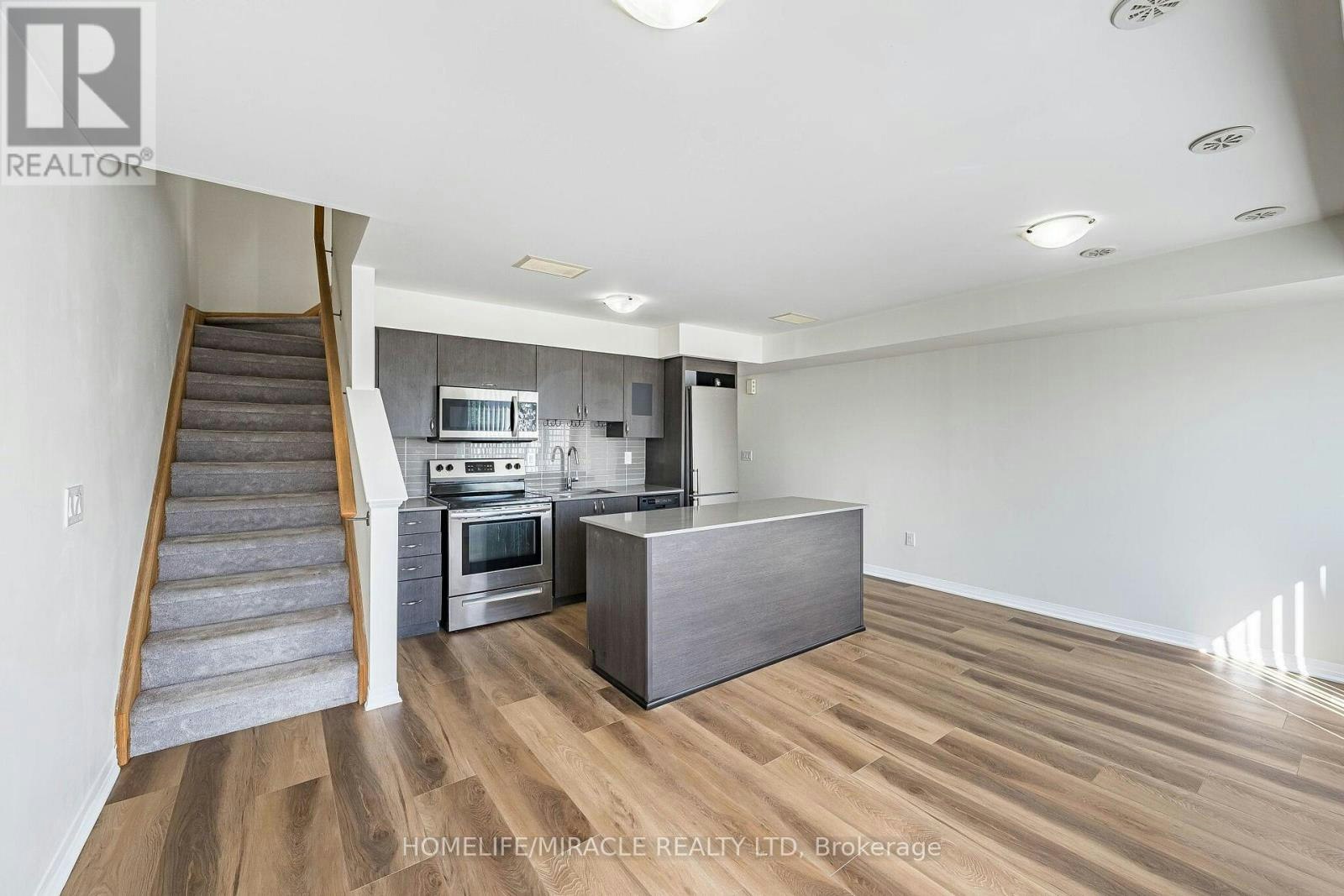 8-161 William Duncan Road, Toronto, ON, M3K 0B9 - 15