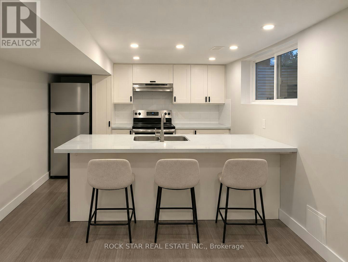 LOWER-69 Austin Drive, Hamilton, ON, L8V 3V5 - 2
