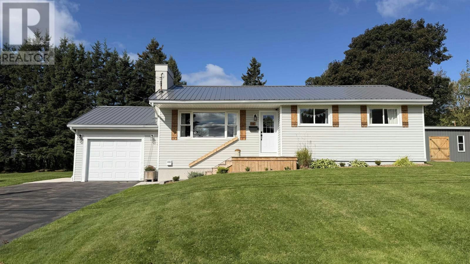 26 Macdougall Drive, Summerside, PE, C1N 5E5