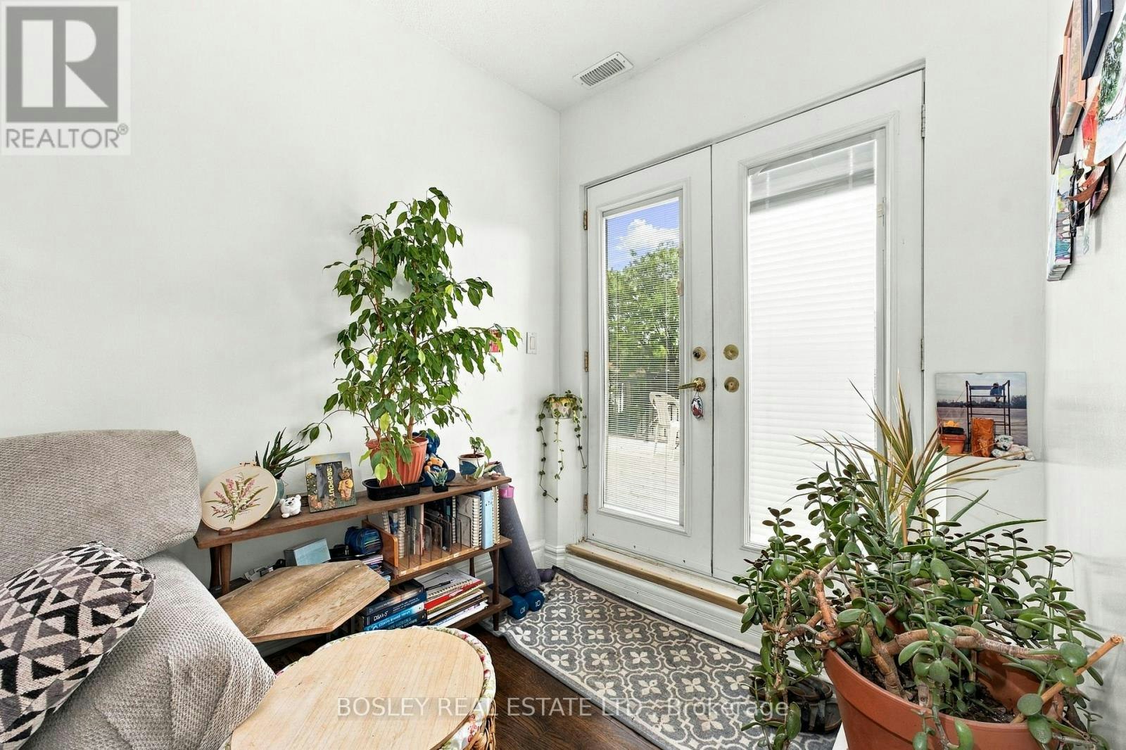 399A Palmerston Blvd Boulevard, Toronto, ON, M6G 2N7 - 6