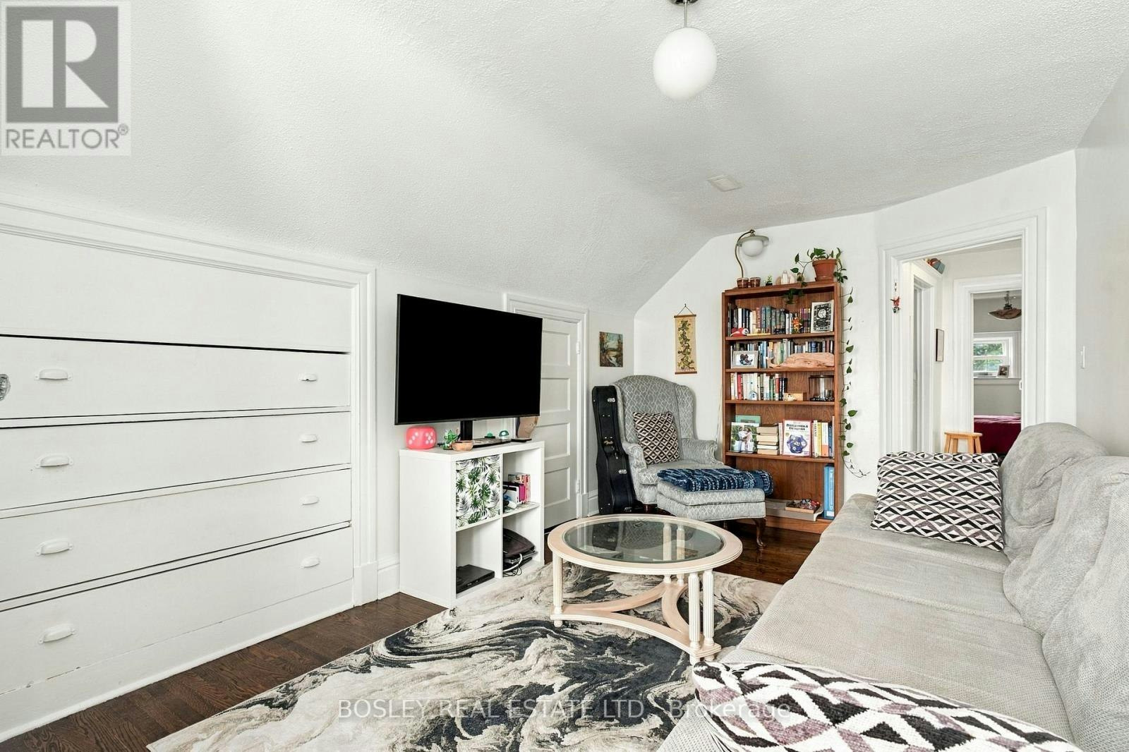 399A Palmerston Blvd Boulevard, Toronto, ON, M6G 2N7 - 5