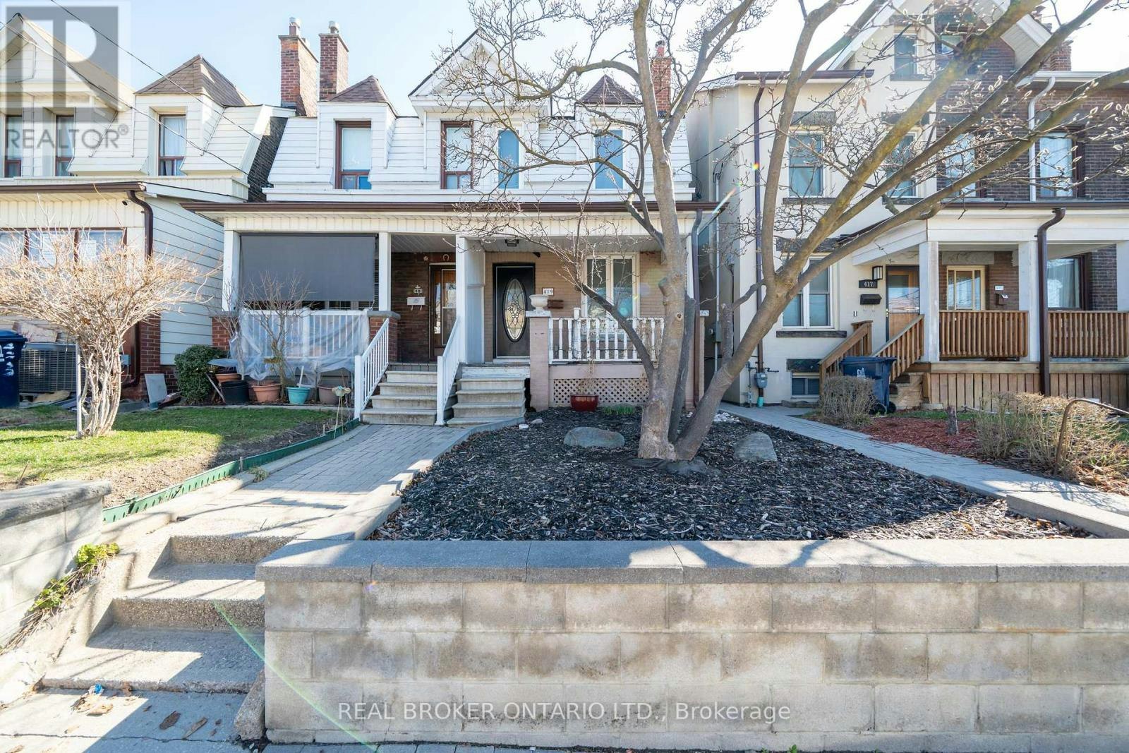 LOWER-419 Ossington Avenue, Toronto, ON, M6J 3A6