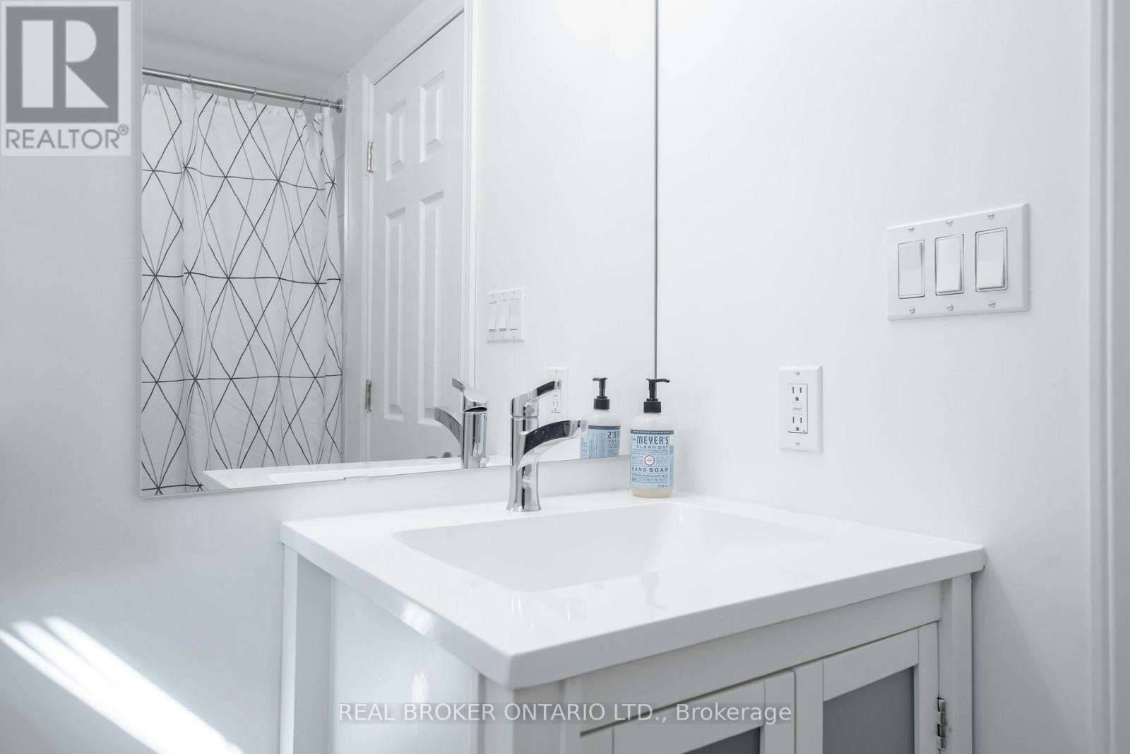 LOWER-419 Ossington Avenue, Toronto, ON, M6J 3A6 - 12