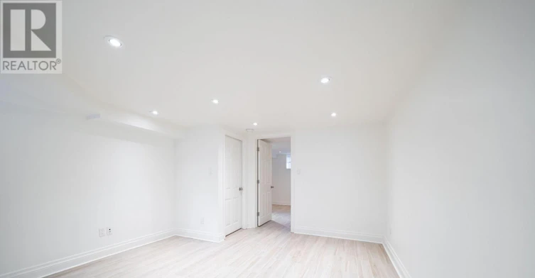LOWER-419 Ossington Avenue, Toronto, ON, M6J 3A6 - 18