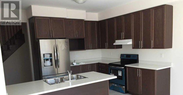 241 Ocean Drive SOUTH, Oshawa, ON, L1L 0K4 - 3