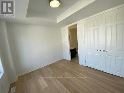 39 Wisla Avenue, Markham, ON, L6C 3L9 - 8
