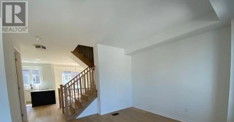 39 Wisla Avenue, Markham, ON, L6C 3L9 - 10