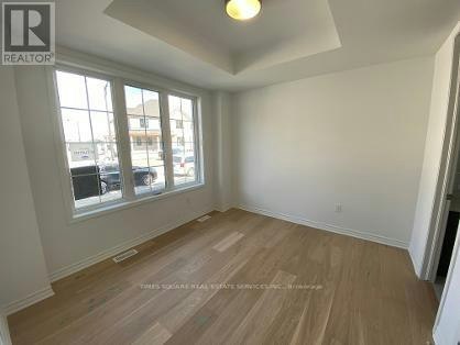 39 Wisla Avenue, Markham, ON, L6C 3L9 - 7