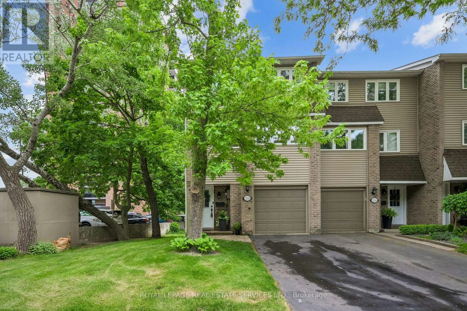1-2222 Marine Drive, Oakville, ON, L6L 1C1