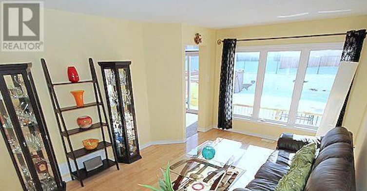 322 Statewood Drive, Ottawa, ON, K2K 0A9 - 6
