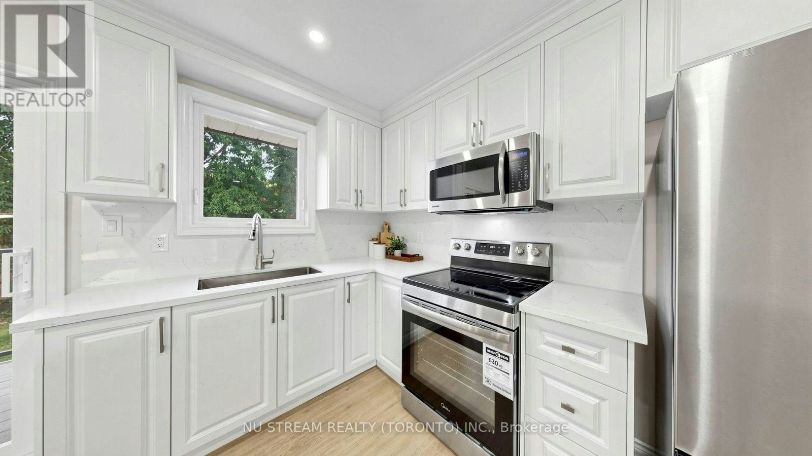 MAIN-297 Toll Gate Boulevard, Waterloo, ON, N2L 4M5 - 12