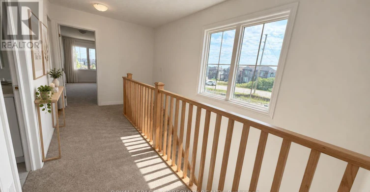 2 Elite Crescent, Hamilton, ON, N3W 0L1 - 7