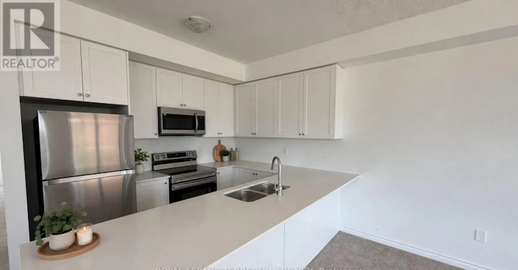 2 Elite Crescent, Hamilton, ON, N3W 0L1 - 6