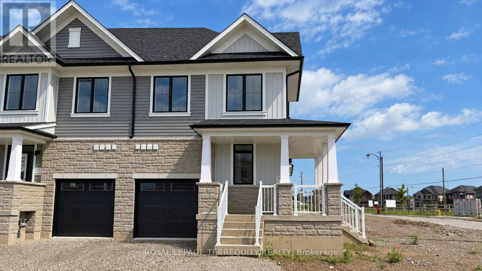 2 Elite Crescent, Hamilton, ON, N3W 0L1