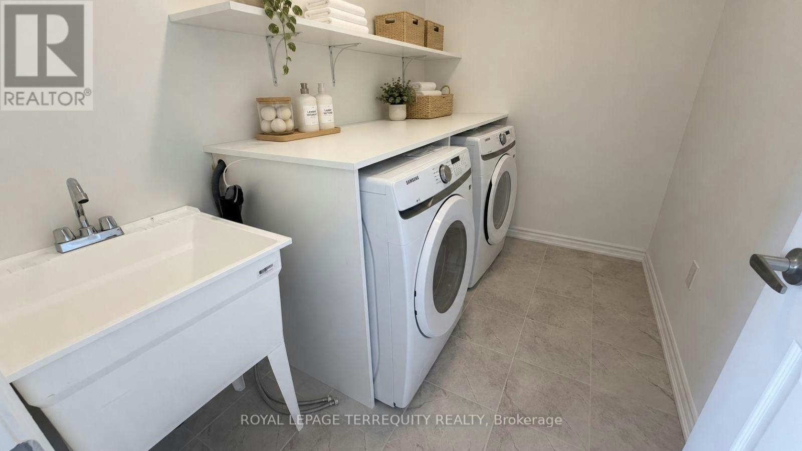 2 Elite Crescent, Hamilton, ON, N3W 0L1 - 11