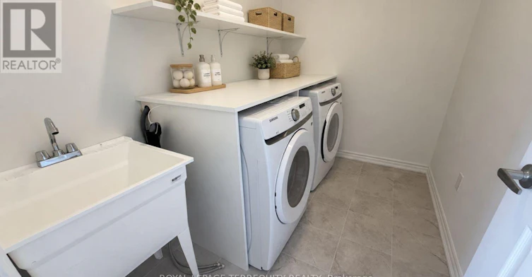 2 Elite Crescent, Hamilton, ON, N3W 0L1 - 11