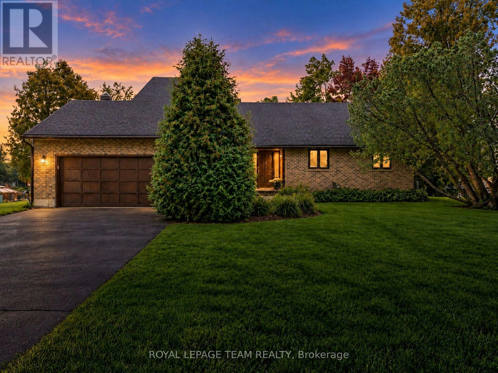6591 Marina Drive, Manotick, ON, K4M 1B3