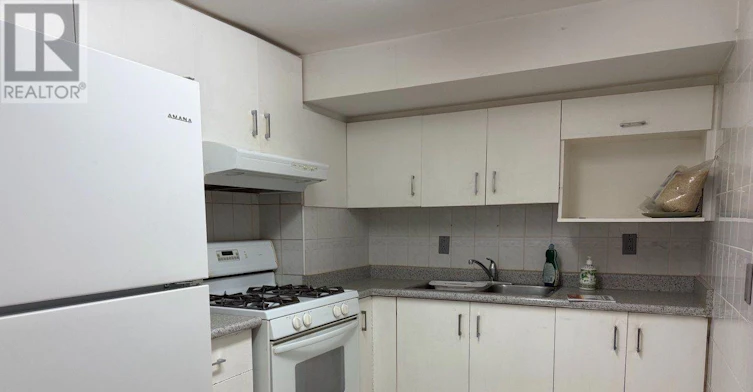 34 Ladner Drive, Toronto, ON, M2J 3Z7 - 7