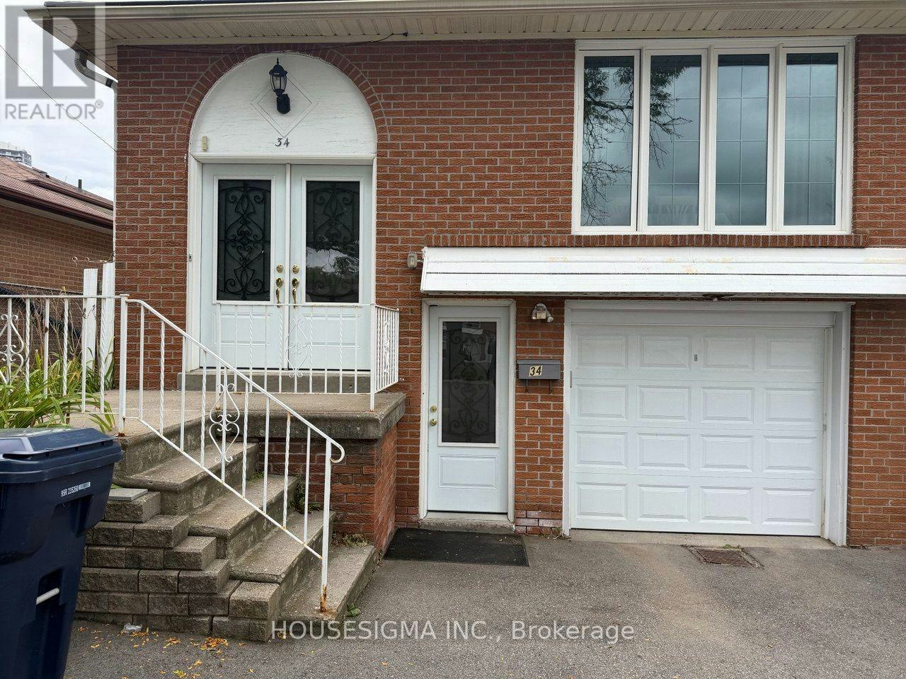 34 Ladner Drive, Toronto, ON, M2J 3Z7 - 2