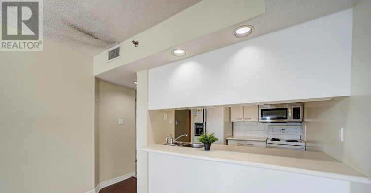 3108-38 Elm Street, Toronto, ON, M5G 2K5 - 17