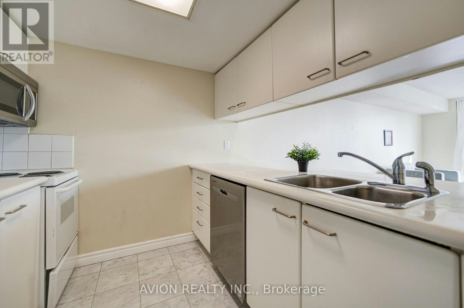 3108-38 Elm Street, Toronto, ON, M5G 2K5 - 11