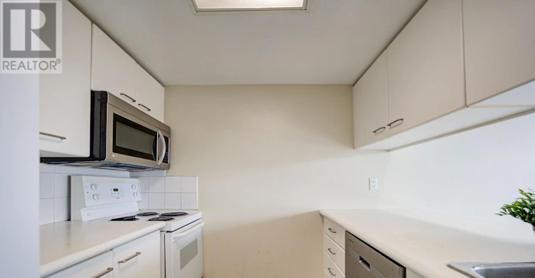 3108-38 Elm Street, Toronto, ON, M5G 2K5 - 13