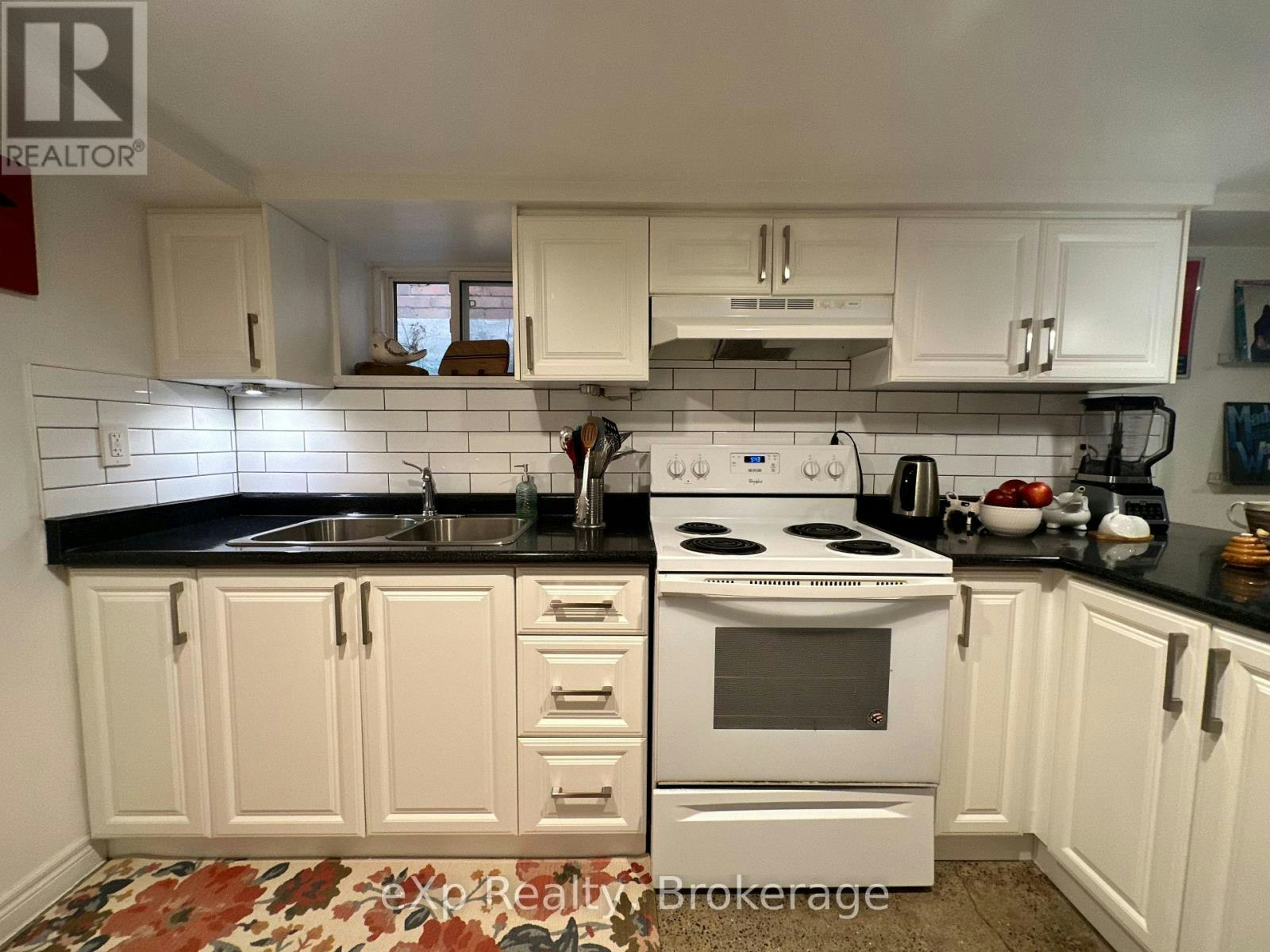 3-36 Second Street, Toronto, ON, M8V 2X2 - 8