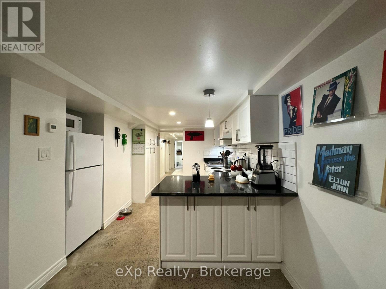 3-36 Second Street, Toronto, ON, M8V 2X2 - 4
