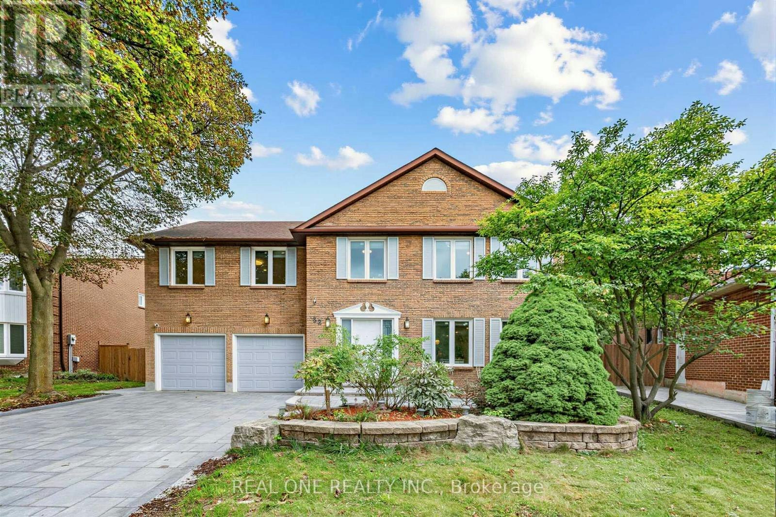 52 Fenwick Crescent, Markham, ON, L3R 4H7