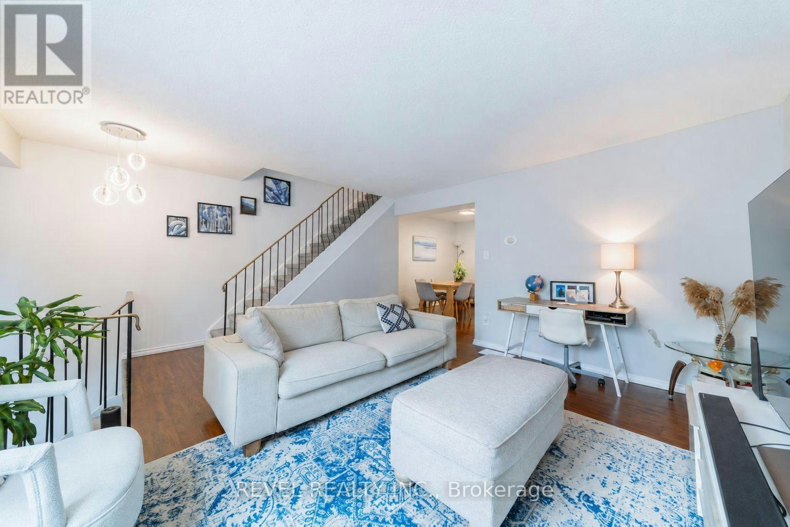 A3-63 Ferris Lane, Barrie, ON, L4M 5C4