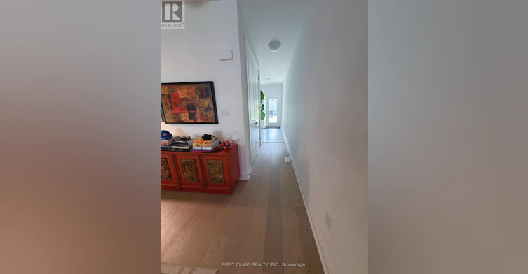 24 Barnyard Trail, Barrie, ON, L9J 0T3 - 5