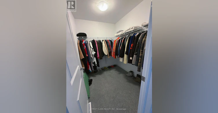 24 Barnyard Trail, Barrie, ON, L9J 0T3 - 16