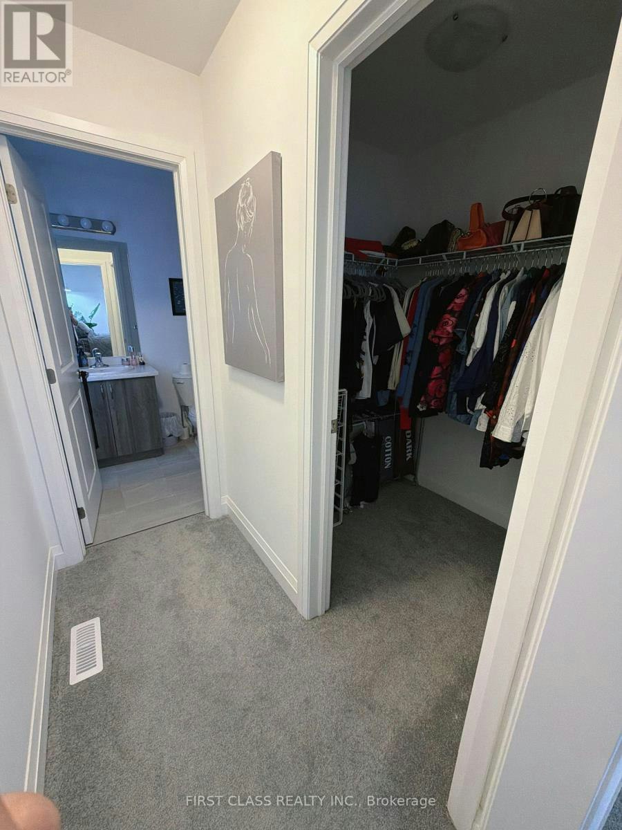 24 Barnyard Trail, Barrie, ON, L9J 0T3 - 19