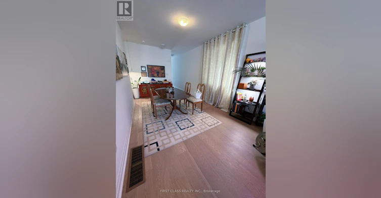 24 Barnyard Trail, Barrie, ON, L9J 0T3 - 8