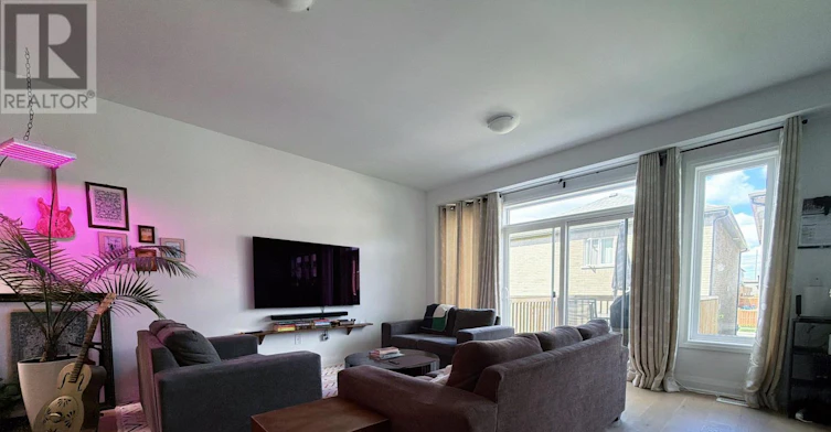 24 Barnyard Trail, Barrie, ON, L9J 0T3 - 2