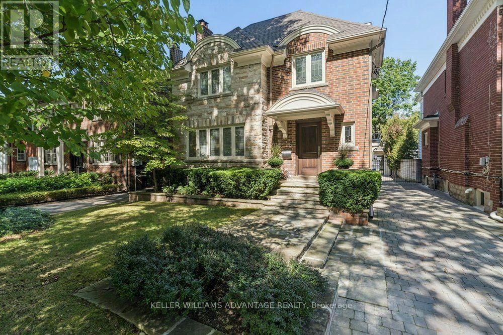 8 Wilgar Road, Toronto, ON, M8X 1J4