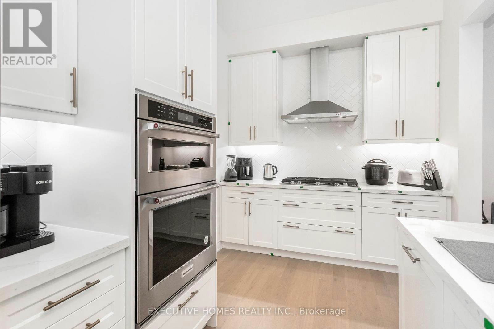1371 Peony Path, Oakville, ON, L6H 7Z8 - 16