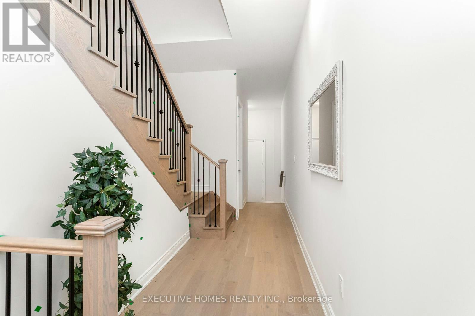 1371 Peony Path, Oakville, ON, L6H 7Z8 - 4