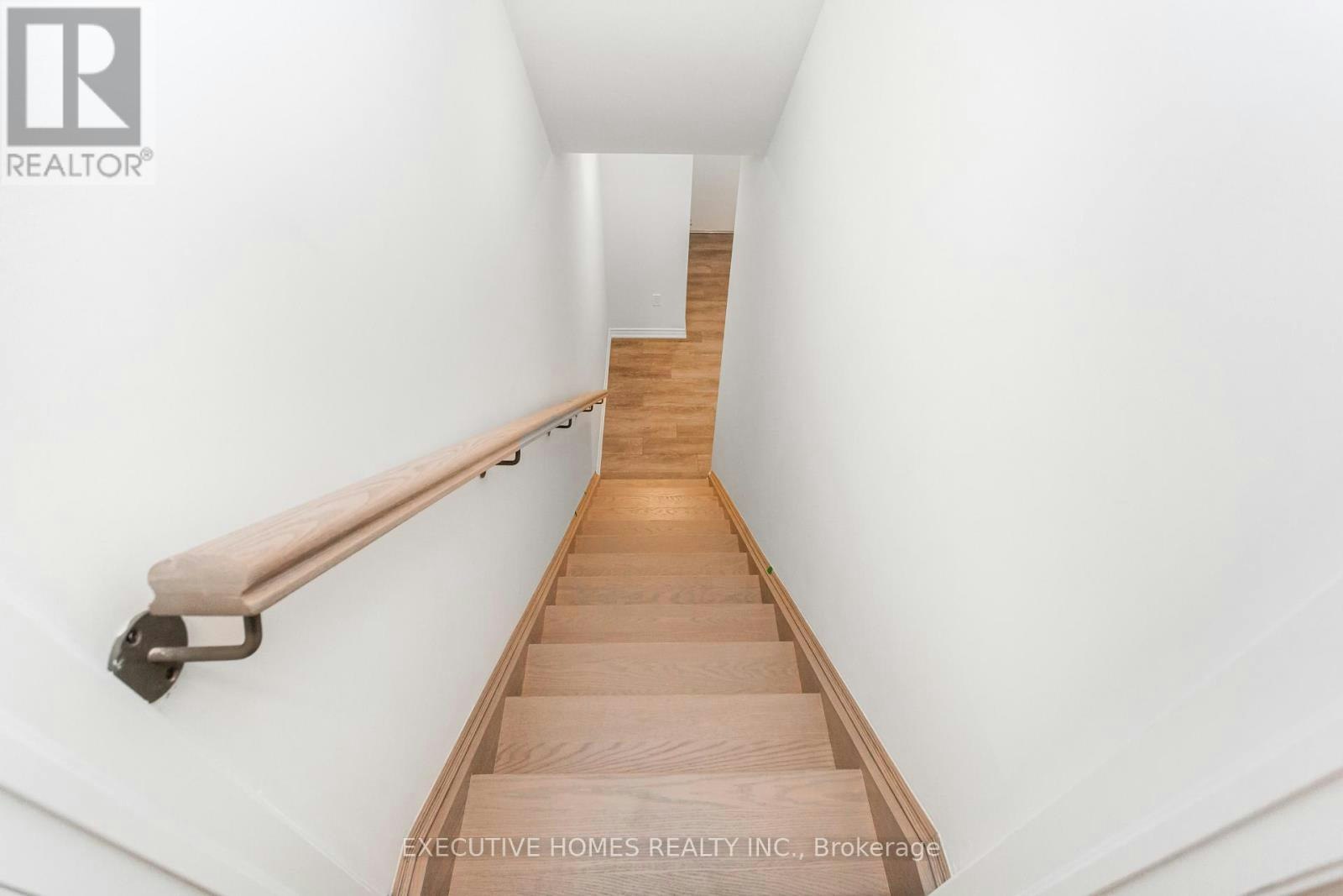 1371 Peony Path, Oakville, ON, L6H 7Z8 - 39
