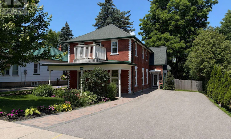 31 Brock Street