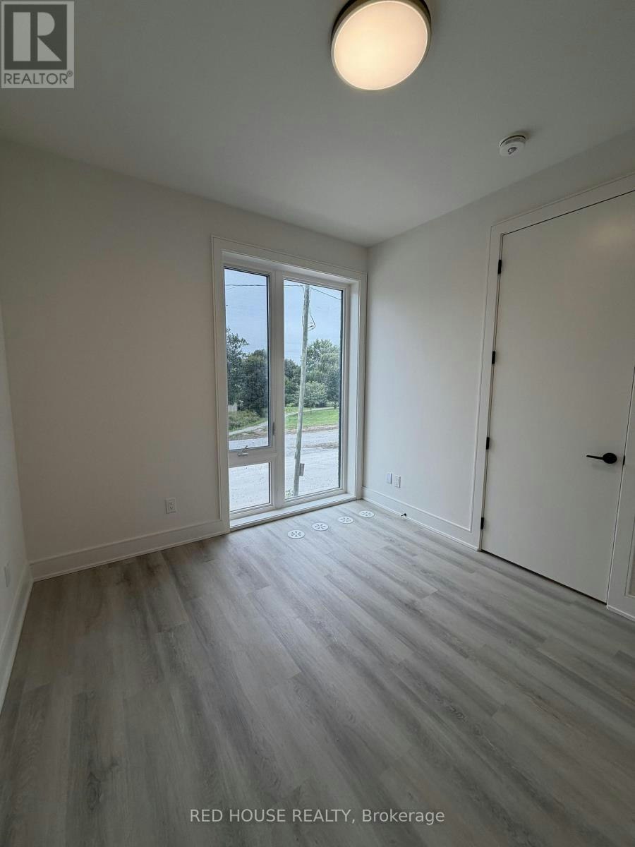 226 Ellis Avenue, St. Catharines, ON, L2P 0H2 - 16